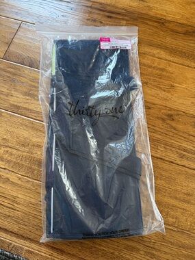 Thirty-One All-Day Organizing Tote Sea Stripe Color **Brand New** Still in bag.